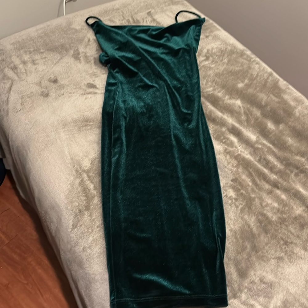Green velvet dress lulus size m